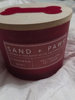 Cinnamon Noel Red Pet-Odor Neutralizing Candle